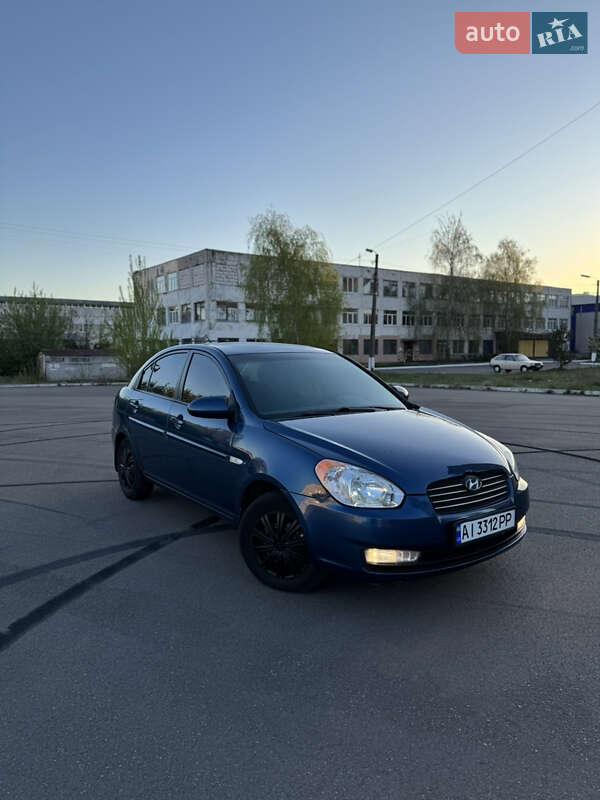 2008 hyundai accent