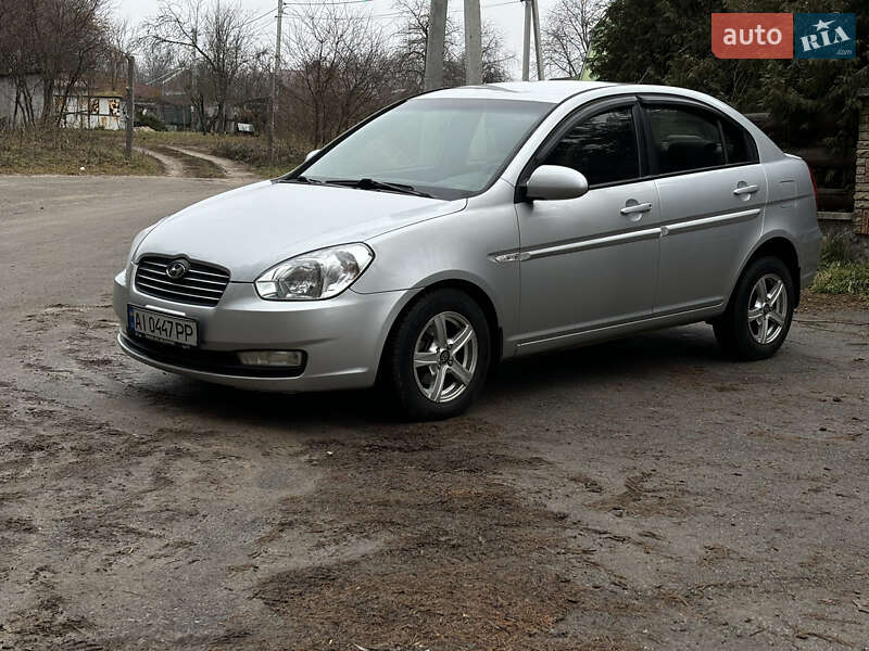 2008 hyundai accent