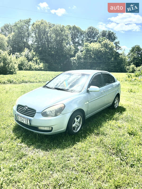 2008 hyundai accent