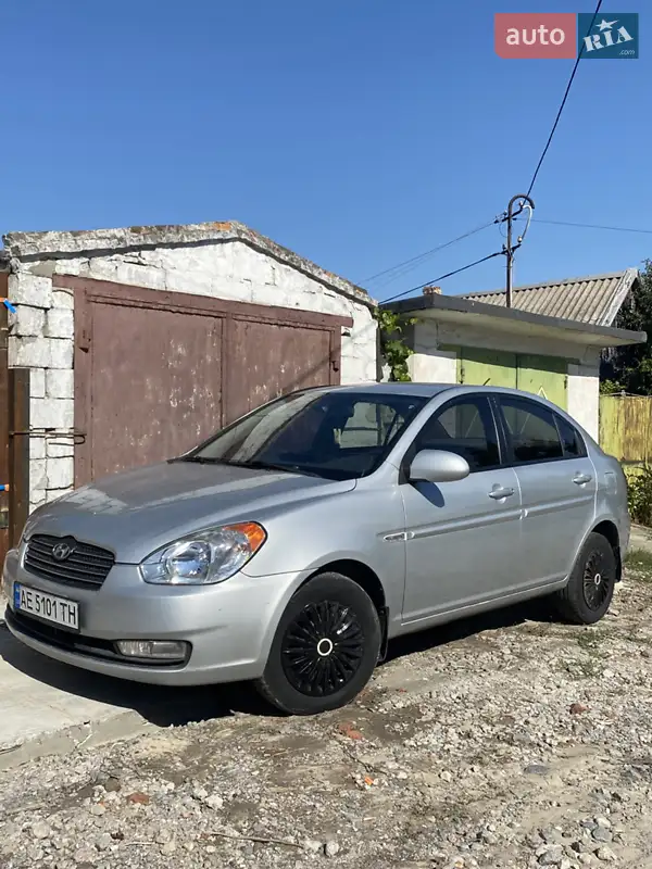 2008 hyundai accent