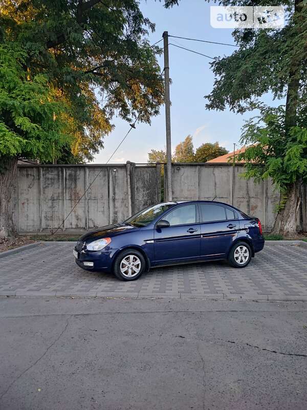 2008 hyundai accent
