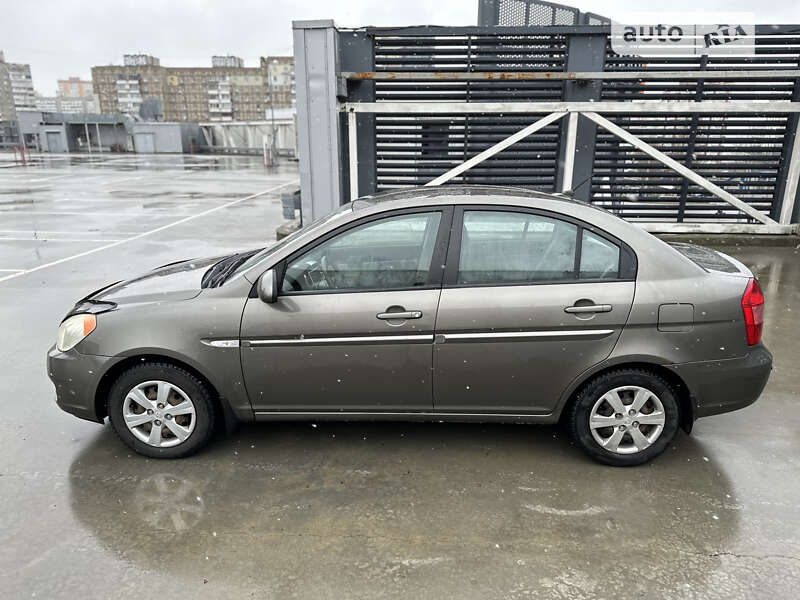 2008 hyundai accent