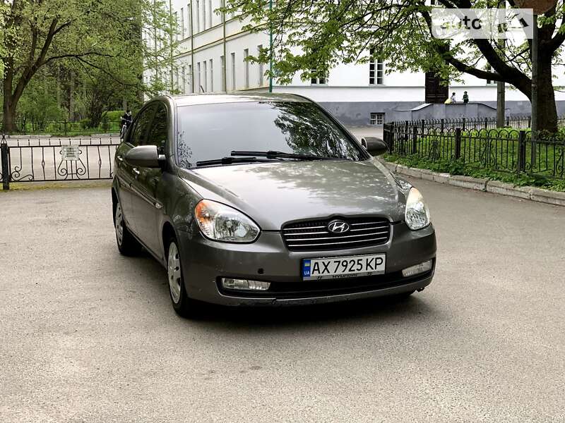 2008 hyundai accent