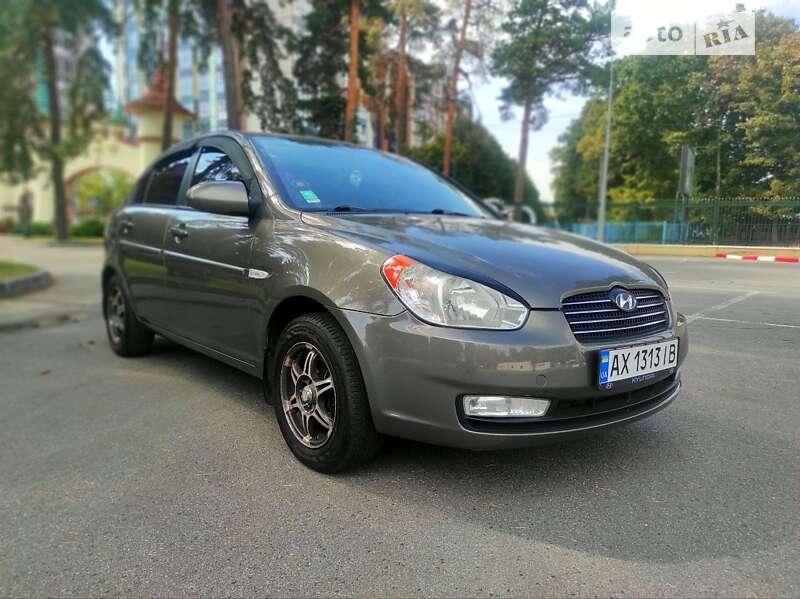 2008 hyundai accent