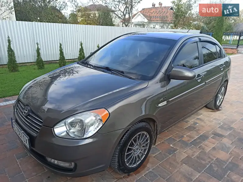 2008 hyundai accent