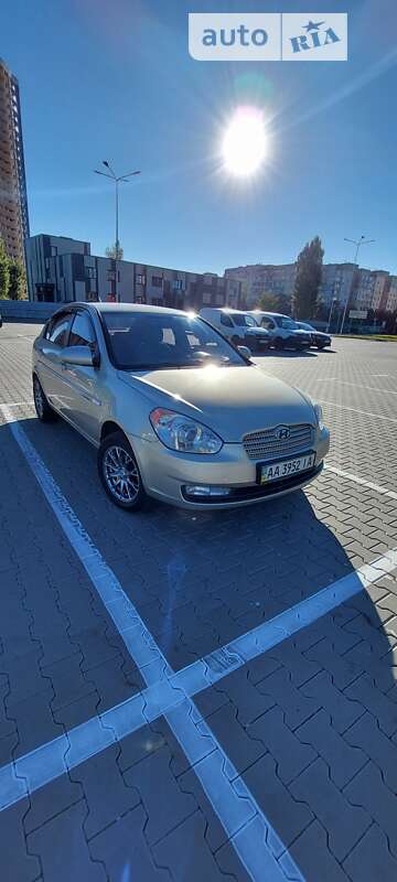 2008 hyundai accent