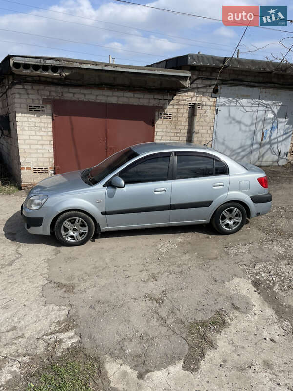 2008 kia rio