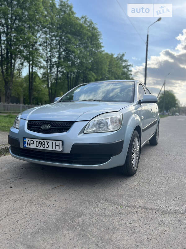 2007 kia rio
