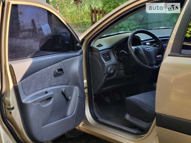 2008 kia rio