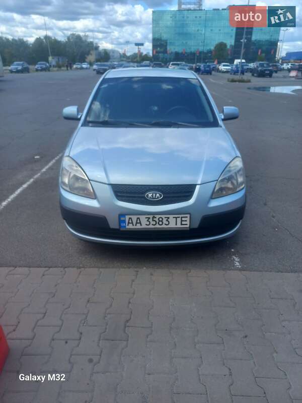 2008 kia rio