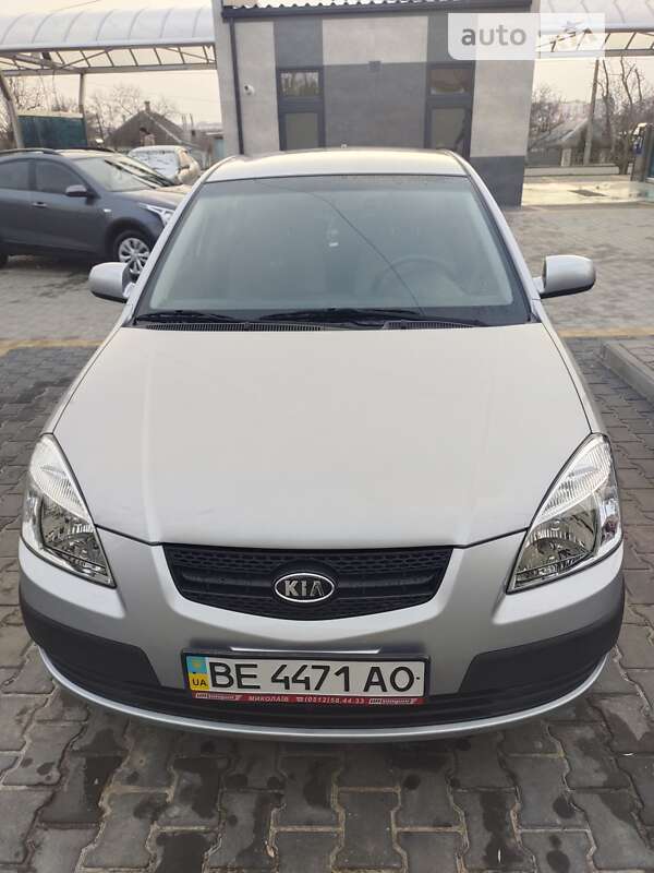 2008 kia rio