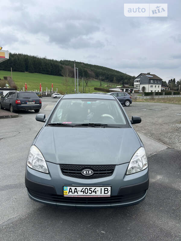 2008 kia rio