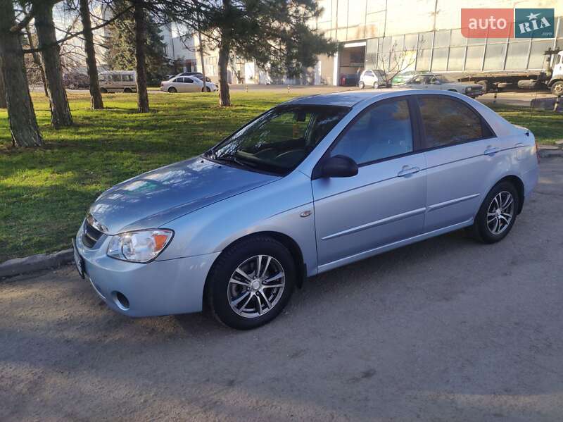 2005 kia cerato