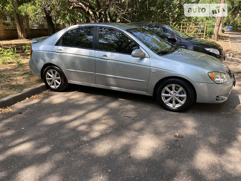 2006 kia cerato