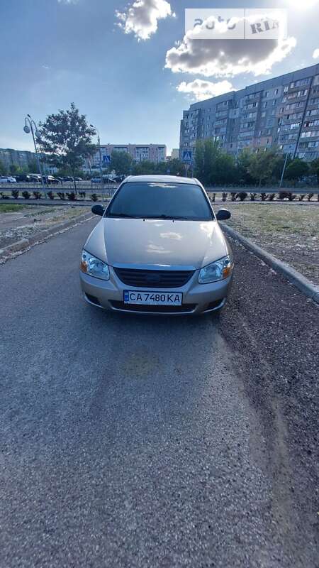 2008 kia cerato 1-6d 5mt2