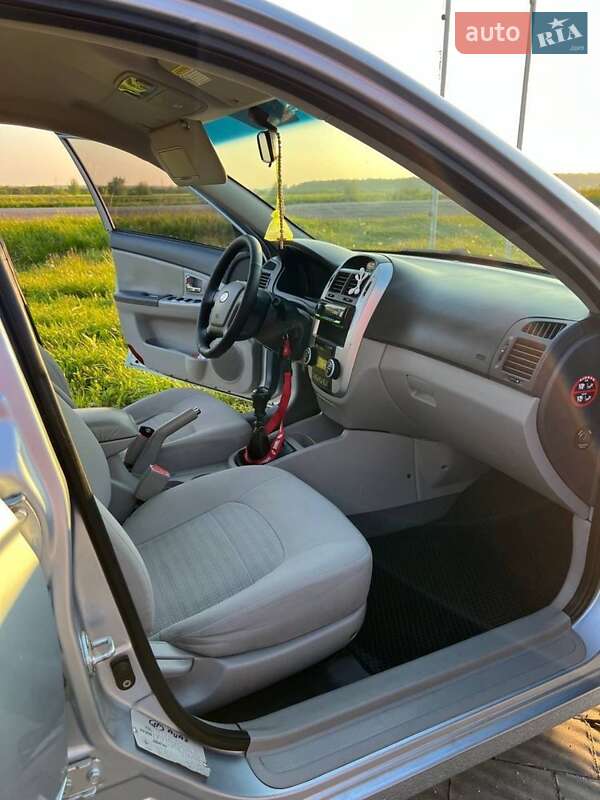 2008 kia cerato