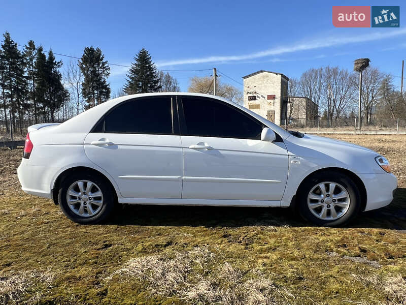 2008 kia cerato 1-6d 5mt2