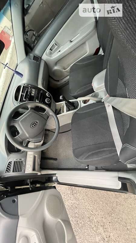 2007 kia cerato