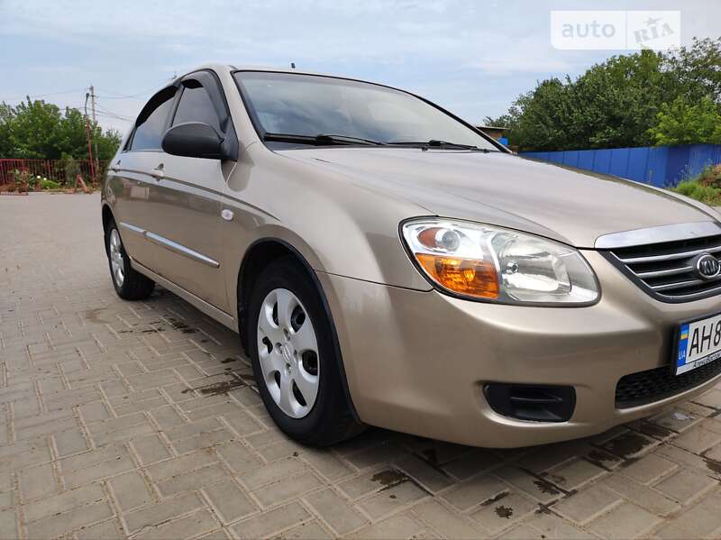 2008 kia cerato 1-6d 5mt2
