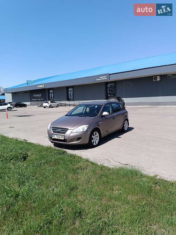 2008 kia ceed