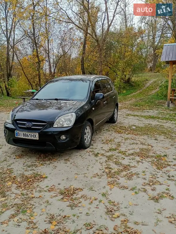 2008 kia carens