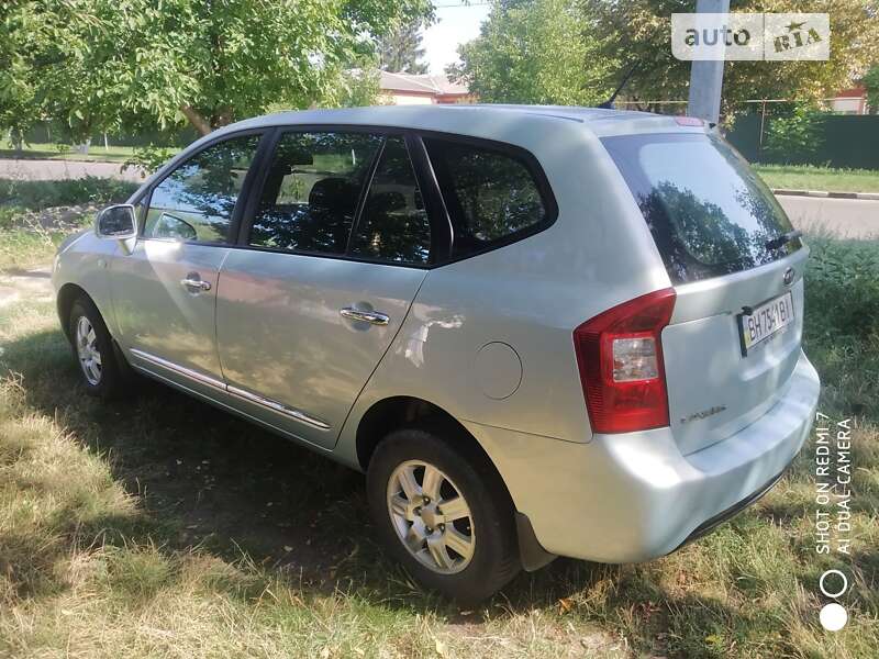 2007 kia carens
