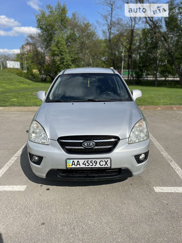 2007 kia carens