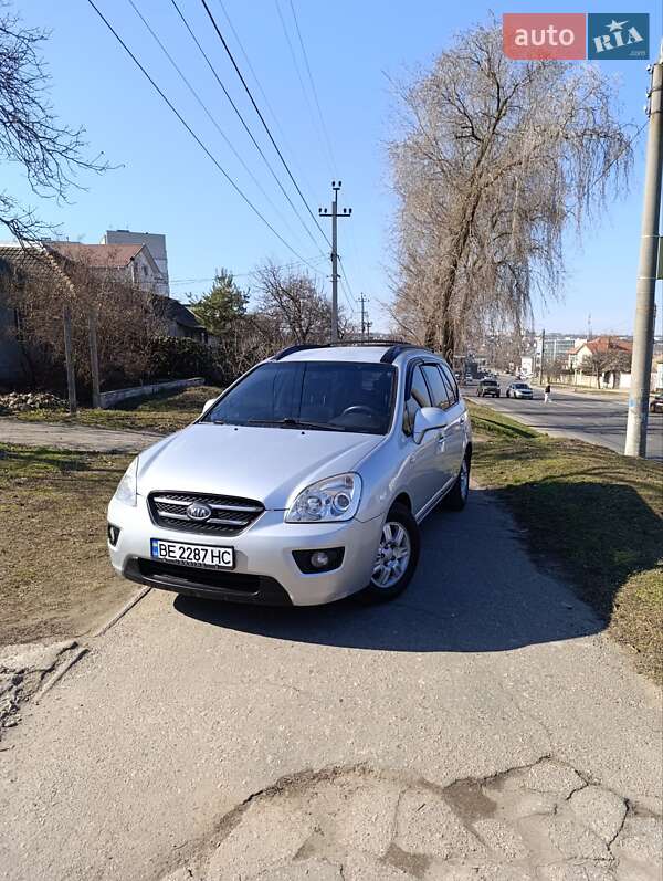2007 kia carens
