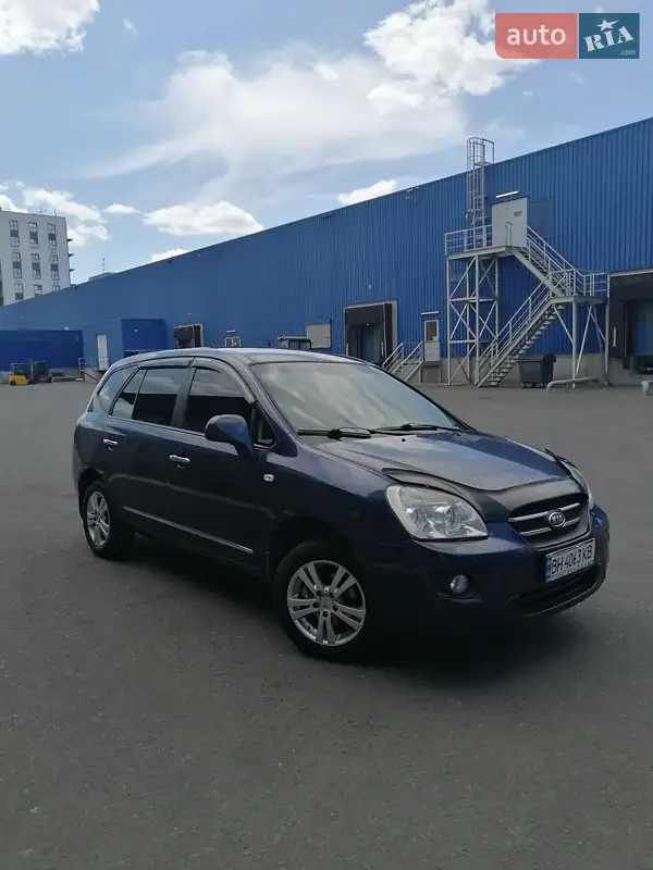 2008 kia carens