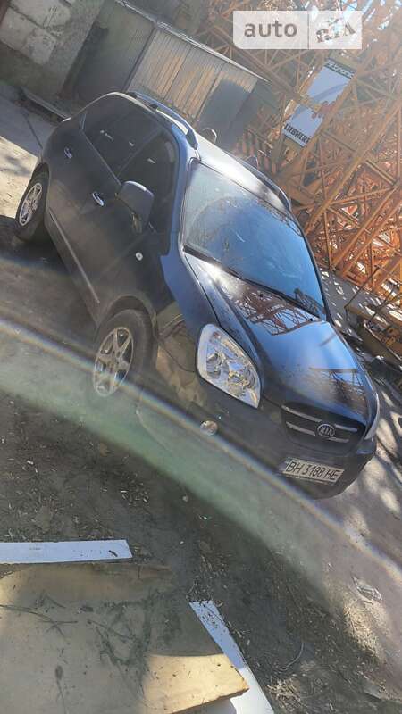 2008 kia carens