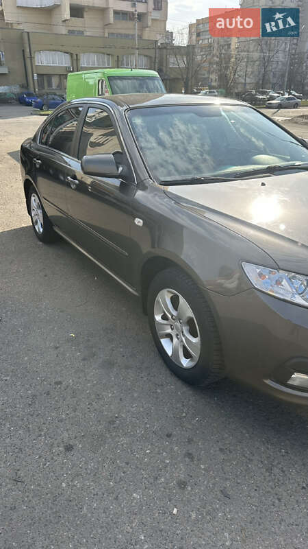 2008 kia magentis