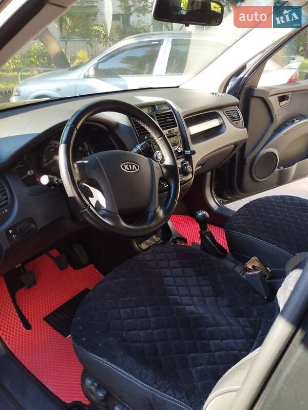 2008 kia sportage