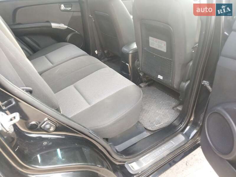 2008 kia sportage