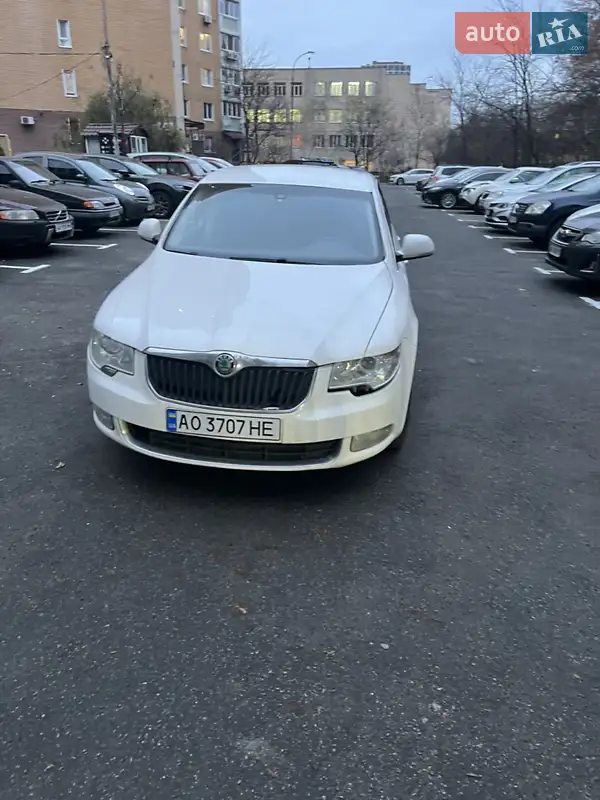 2012 skoda superb