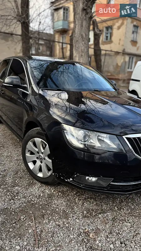 2013 skoda superb