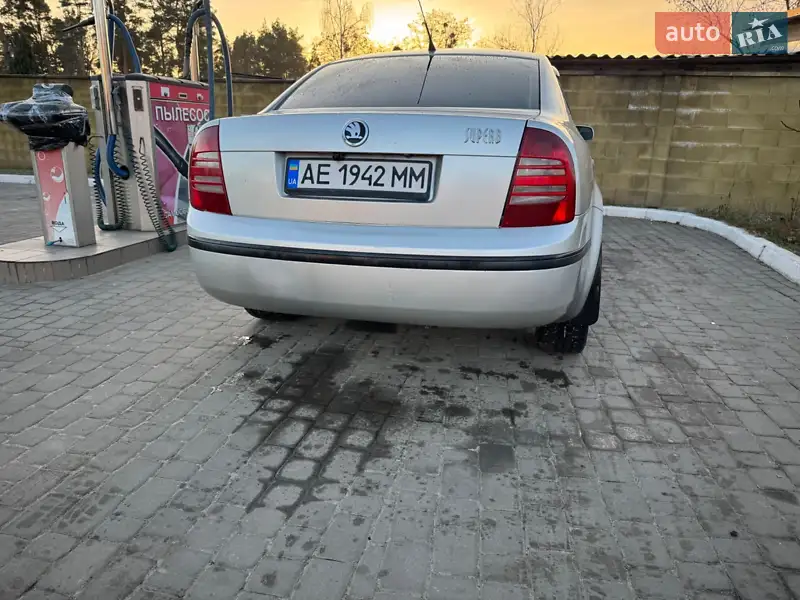 2005 skoda superb