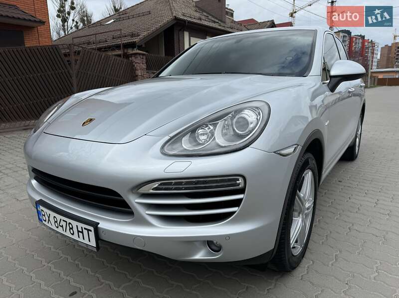 2012 porsche cayenne
