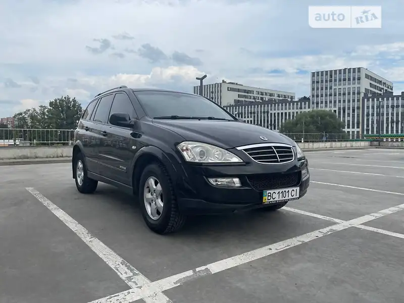 2010 ssang yong kyron