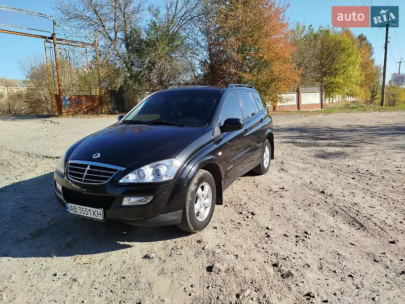 2010 ssang yong kyron