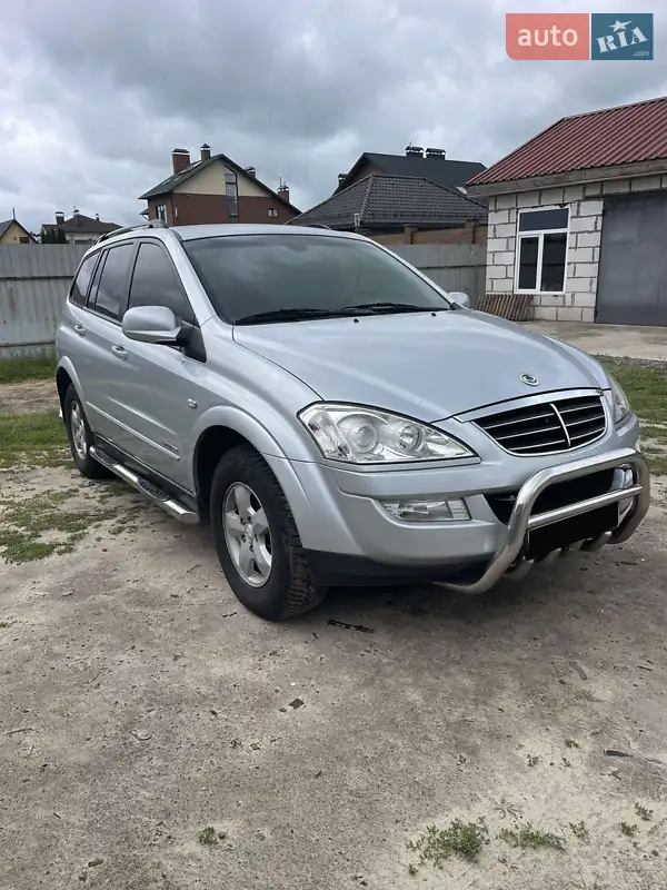 2010 ssang yong kyron