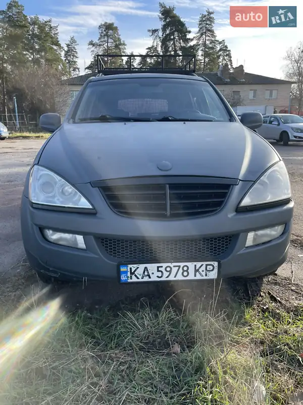 2010 ssang yong kyron
