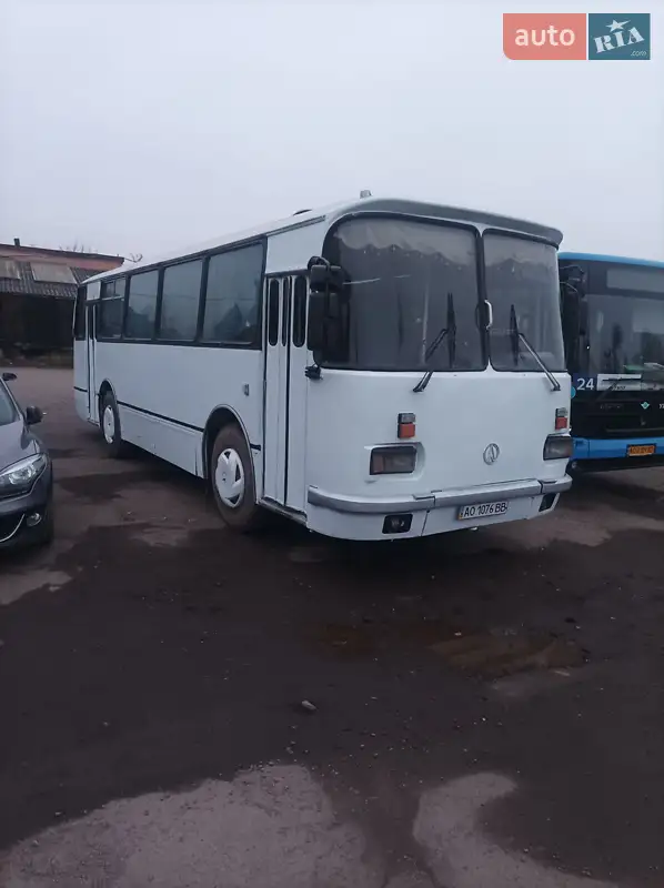 2000 laz 695n