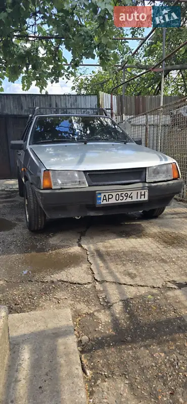 2002 vaz 21093