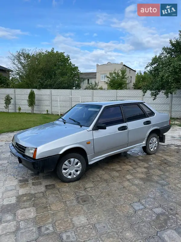 2002 vaz 21099