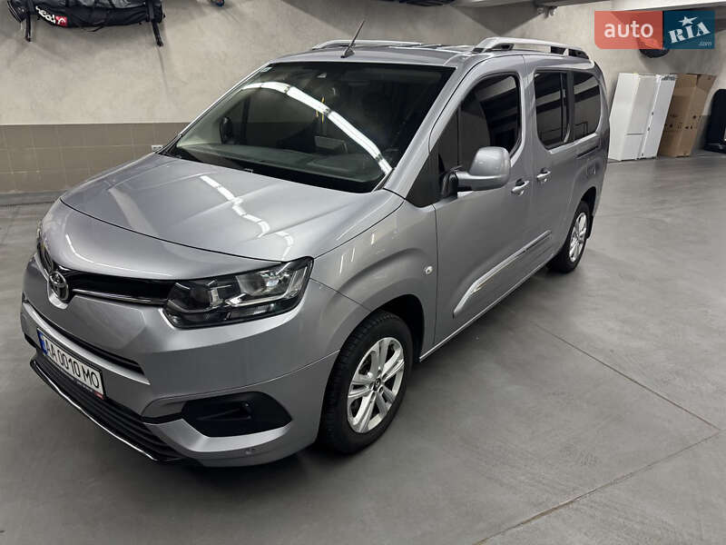 2021 toyota proace