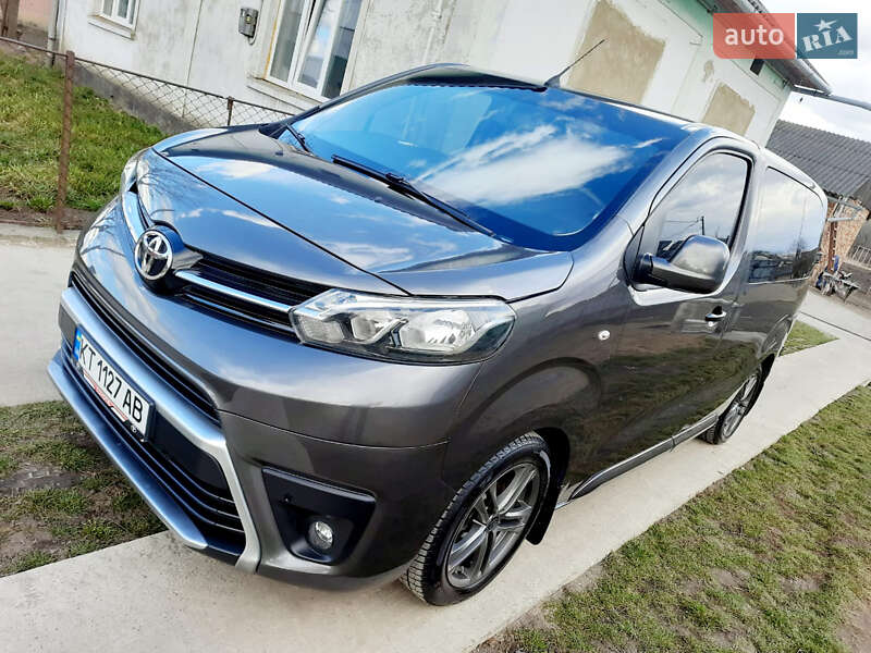 2017 toyota proace