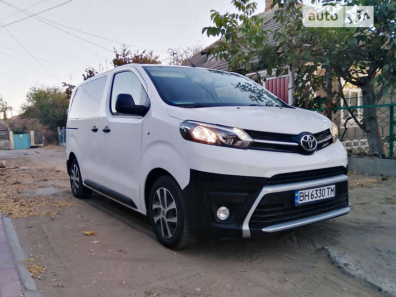 2020 toyota proace