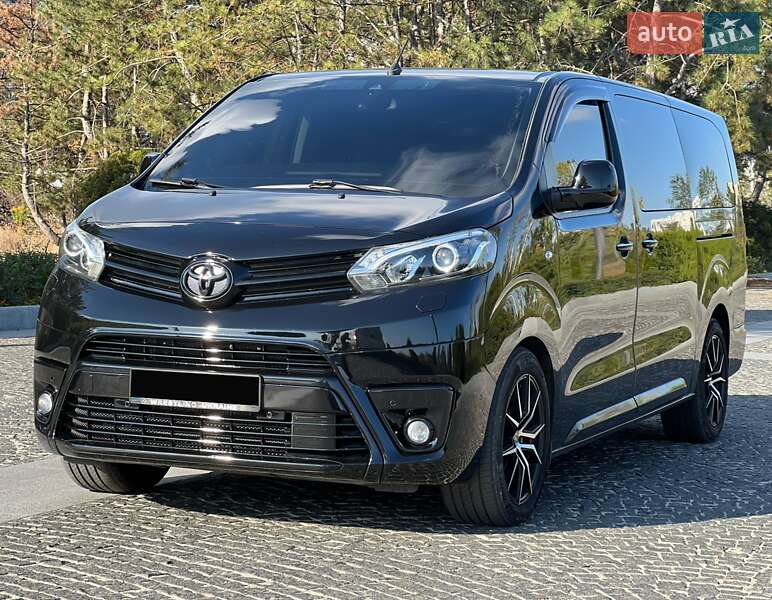 2017 toyota proace