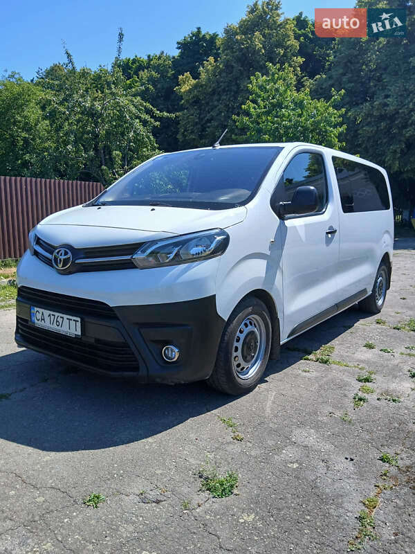 2018 toyota proace