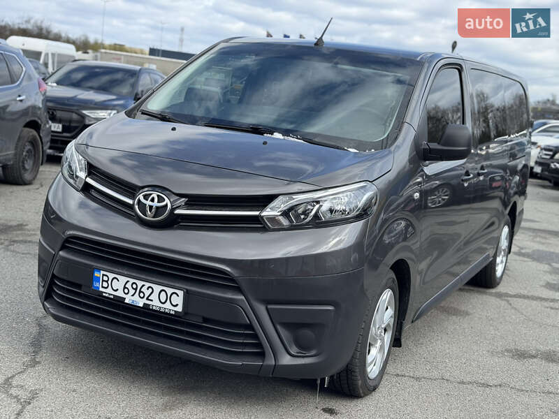 2020 toyota proace